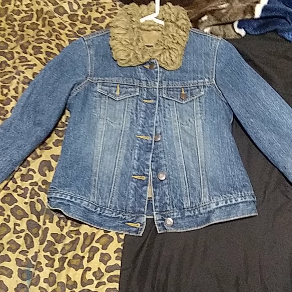 Long sleve jean jacket